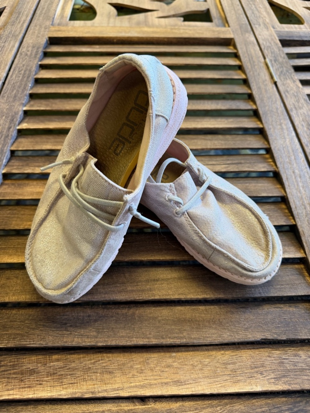Hey Dude Kids Slip-On Loafers in Light Pink Sparkle Canvas Girls Size Y1/Y2